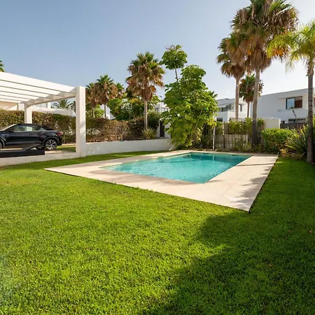 Moderna De Lujo En Alquiler Vacacional En Marbella