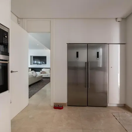 Moderna De Lujo En Alquiler Vacacional En Villa Marbella