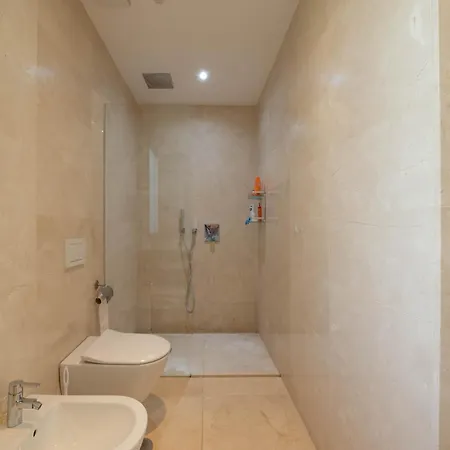 Villa Moderna De Lujo En Alquiler Vacacional En Marbella