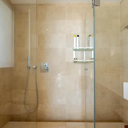 Moderna De Lujo En Alquiler Vacacional En Villa *