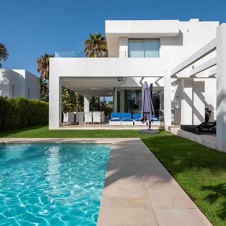 Moderna De Lujo En Alquiler Vacacional En Villa *