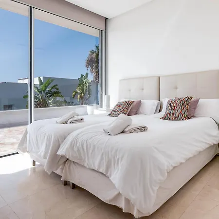 Villa Moderna De Lujo En Alquiler Vacacional En Marbella