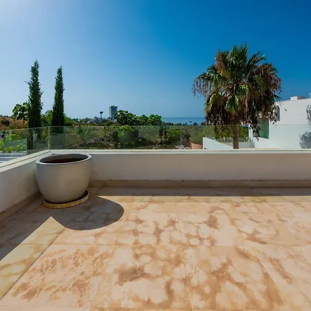 Moderna De Lujo En Alquiler Vacacional En Villa