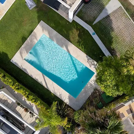 Moderna De Lujo En Alquiler Vacacional En Villa Marbella