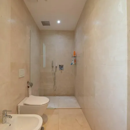 Moderna De Lujo En Alquiler Vacacional En Villa